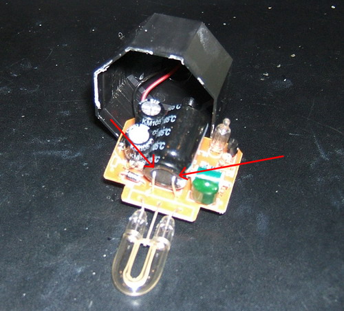 Strobe showing capacitor discharge